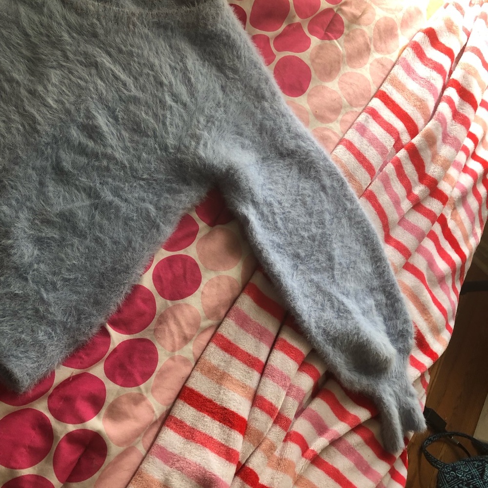 Soft sweater - Picture 2 of 3